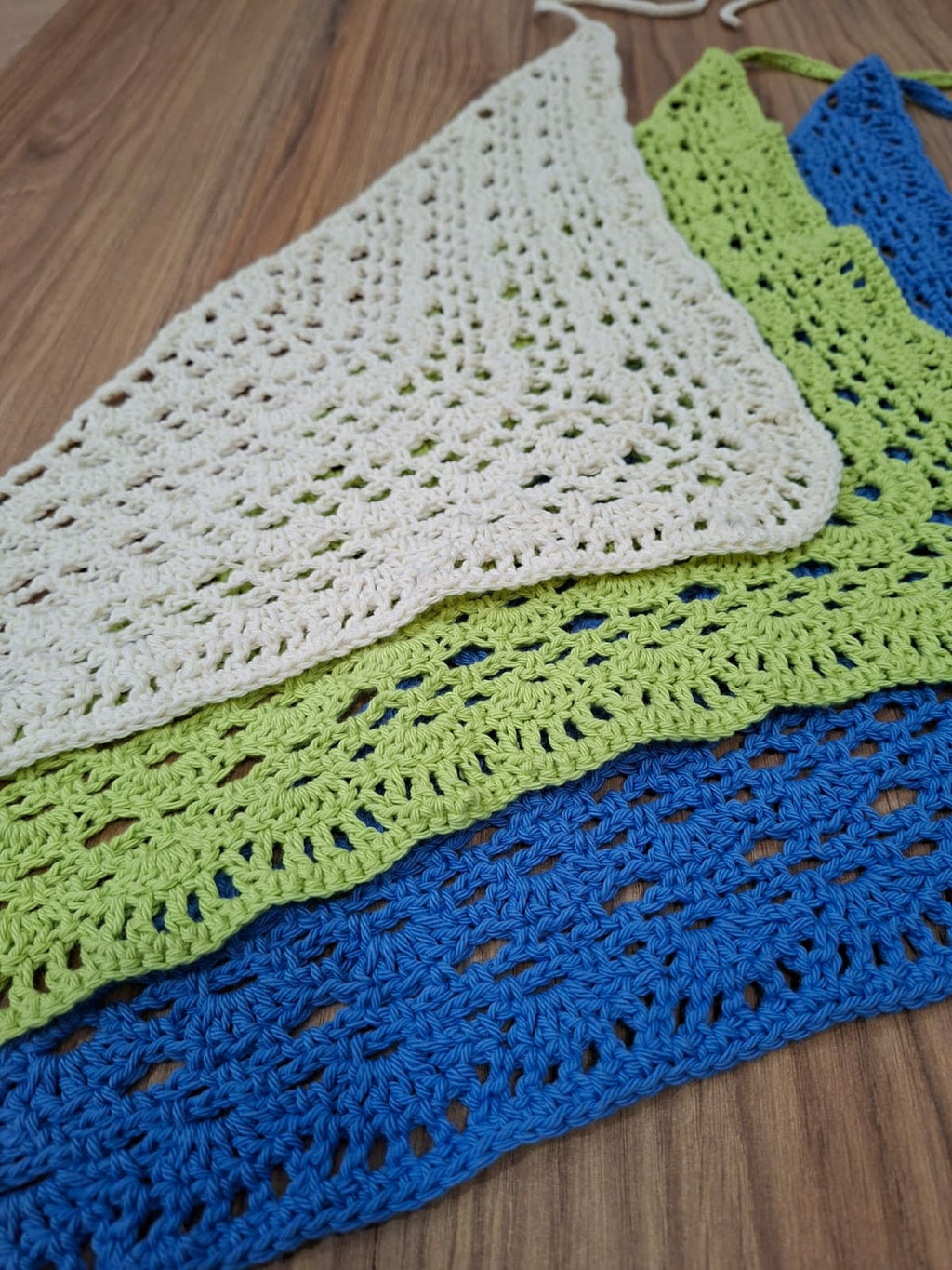 Bandana de cintura tipo calados