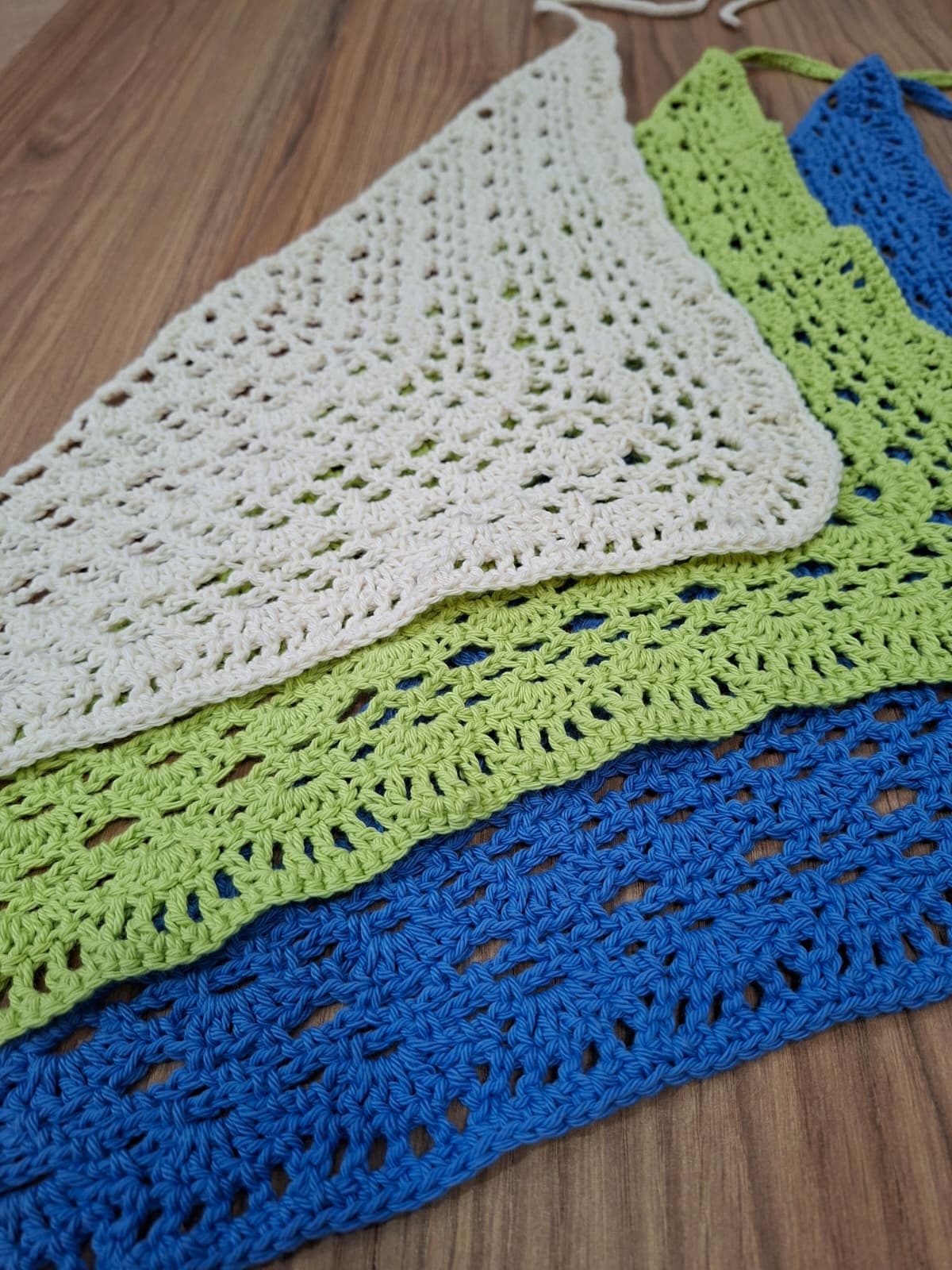 Bandana de cintura tipo calados